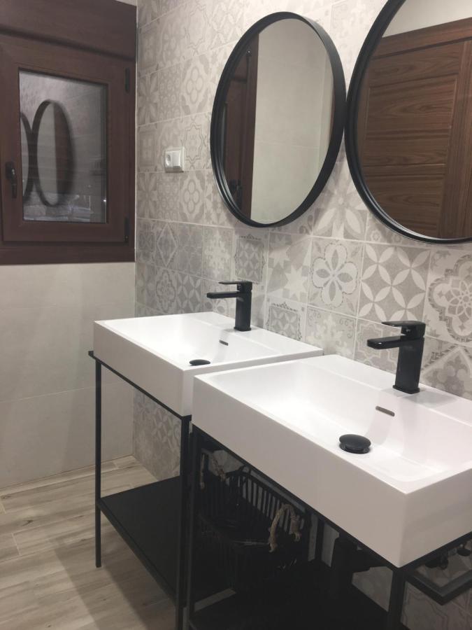 Apartamentos Bajo Pena Apartamentos Sanlorien El Pueyo de Araguas Bagian luar foto