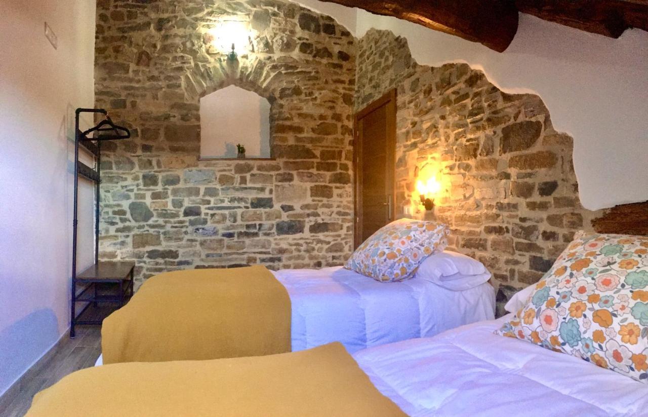 Apartamentos Bajo Pena Apartamentos Sanlorien El Pueyo de Araguas Bagian luar foto